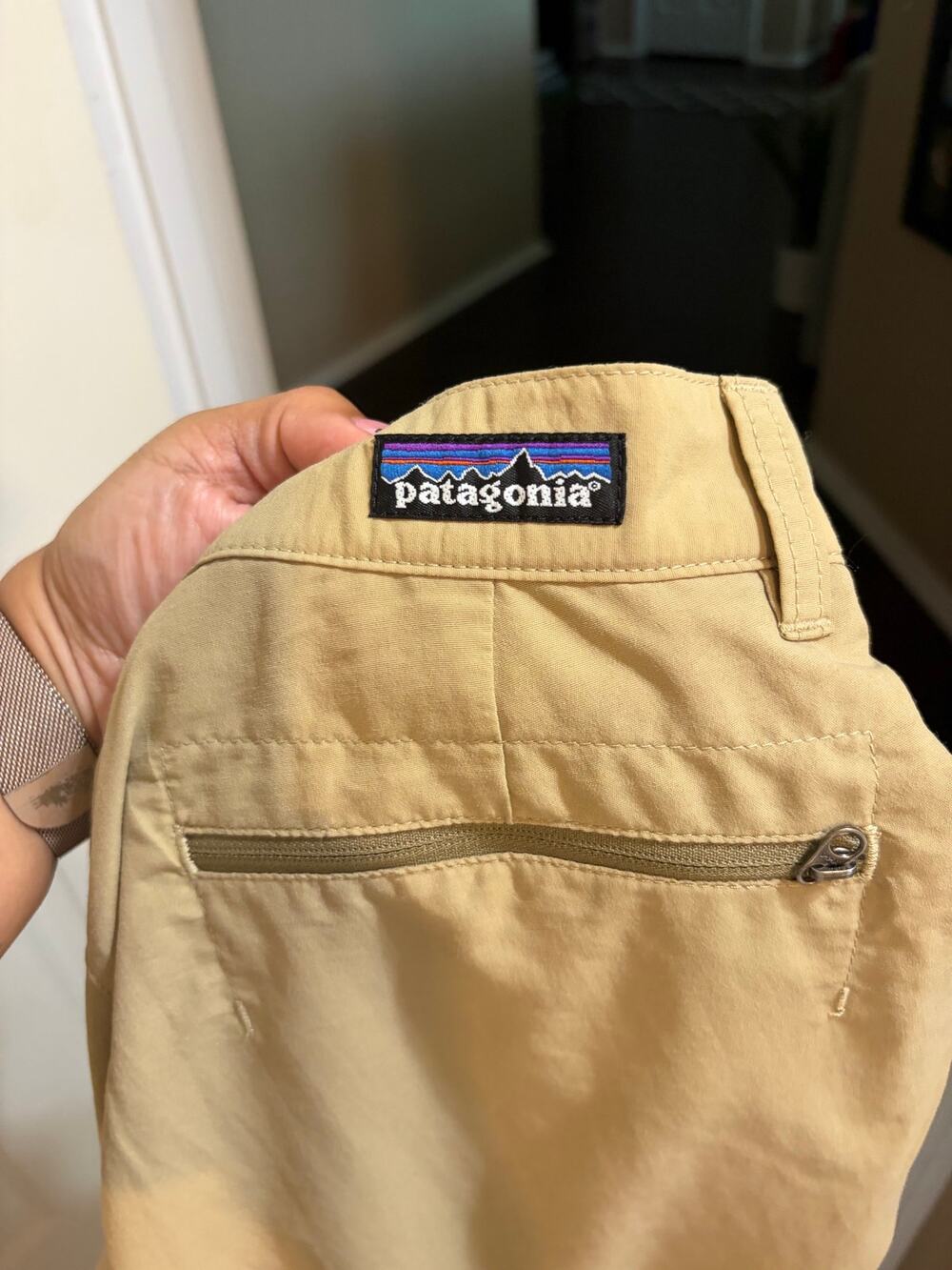 Patagonia Men’s Shorts Size 34 Khaki Hiking Outdoor Casual Performance Shorts